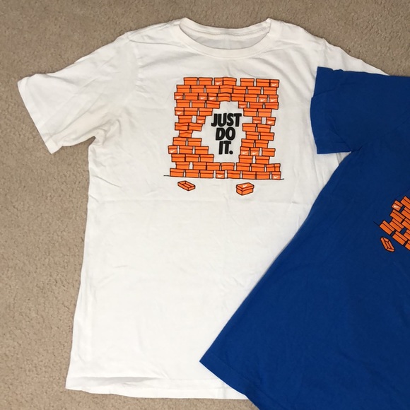 2 Kids Nike Tees - Picture 4 of 8